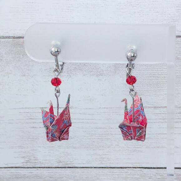 Vintage Clip On Earrings Origami Crane Dangle Earrings - Picture 15 of 15